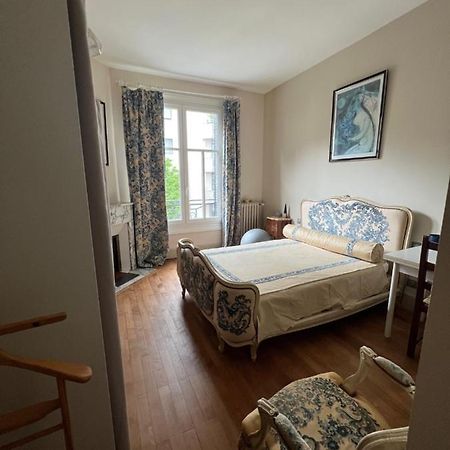 Hyper Centre ,Jolie Chambre Climatisee Avec Parking Securise Gratuit Clermont-Ferrand Exterior foto